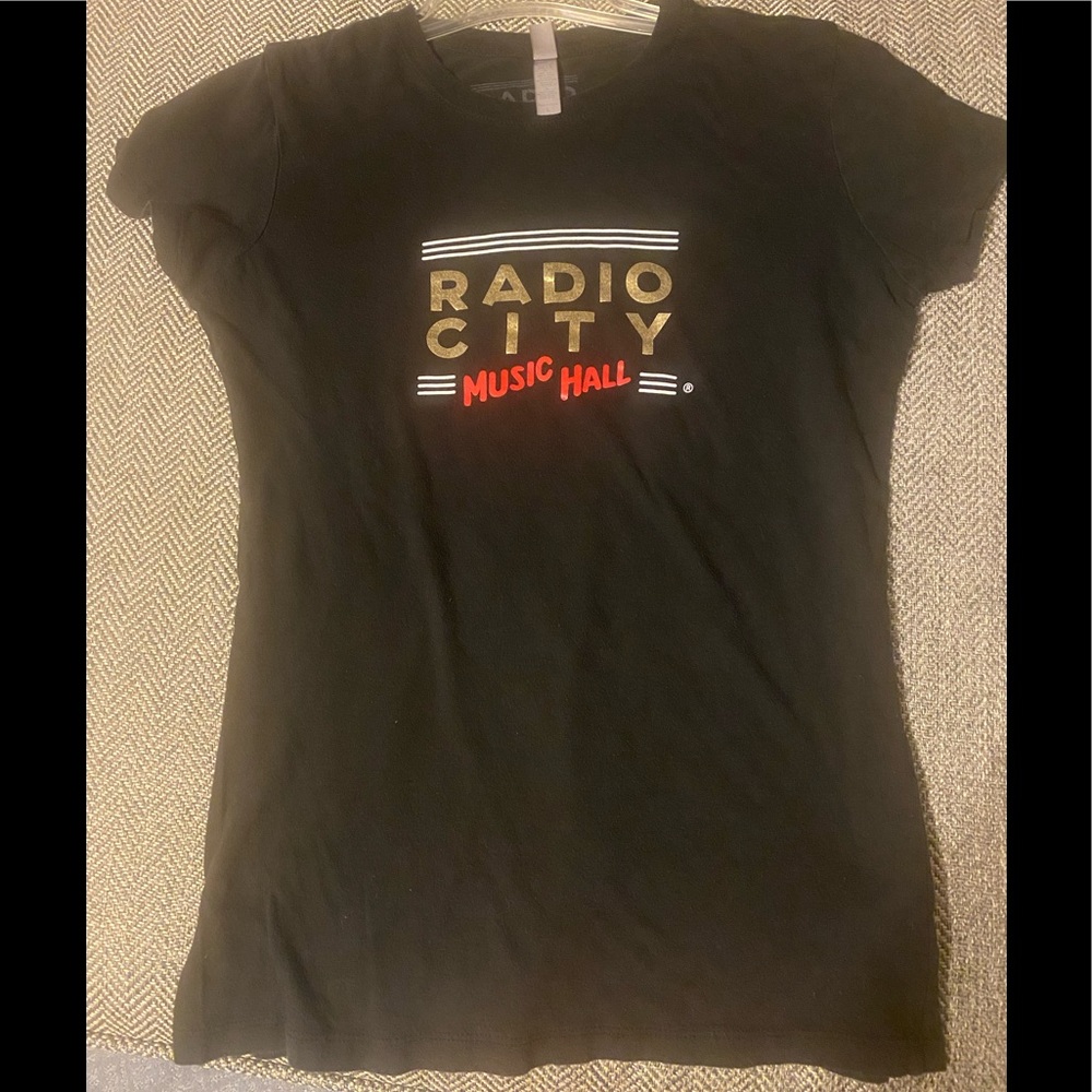 Radio City Music Hall T- Shirt Christmas Spectacular Size L Great Condit…